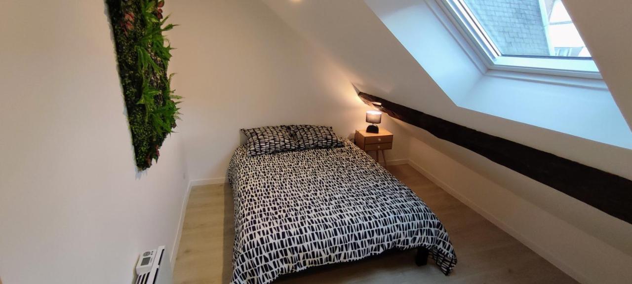 202 Duplex A Colombage En Plein Centre Ville Bourges Exterior foto