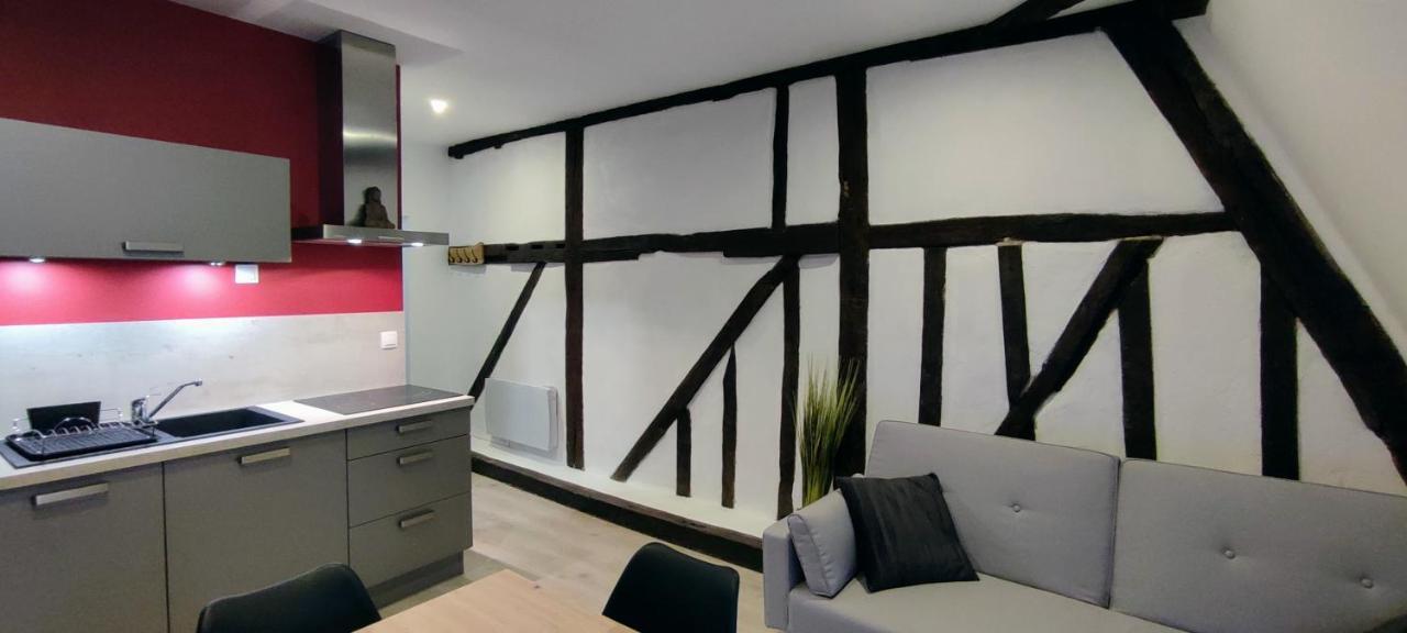 202 Duplex A Colombage En Plein Centre Ville Bourges Exterior foto